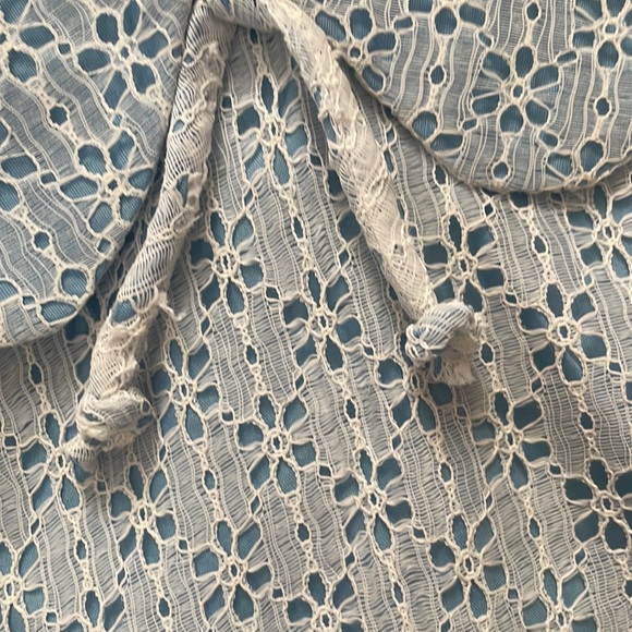 Vintage 1960s Light Blue & White Floral Lace Overlay Scalloped Tank Top & Skirt - Picture 13 of 16